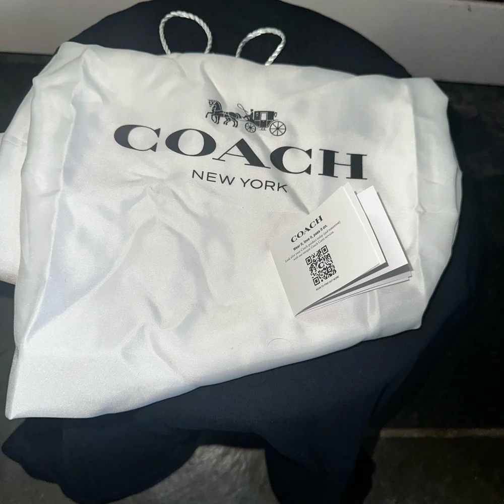 Coach Brooklyn Shoulder Bag 28 NWT - Picture 8 of 9